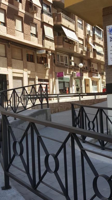 Diskover Pintor Gisbert Alicante Kültér fotó